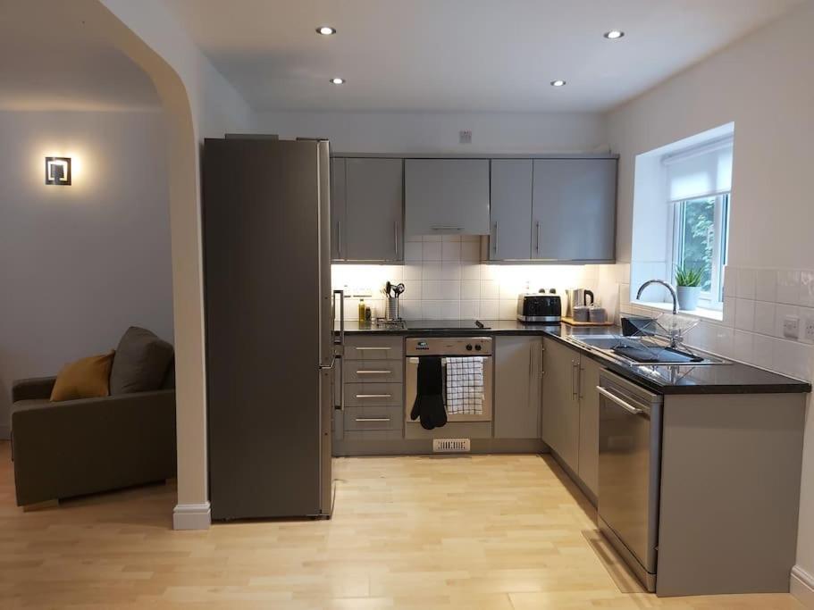 Peaceful Marina-side House In North Wales Holiday home