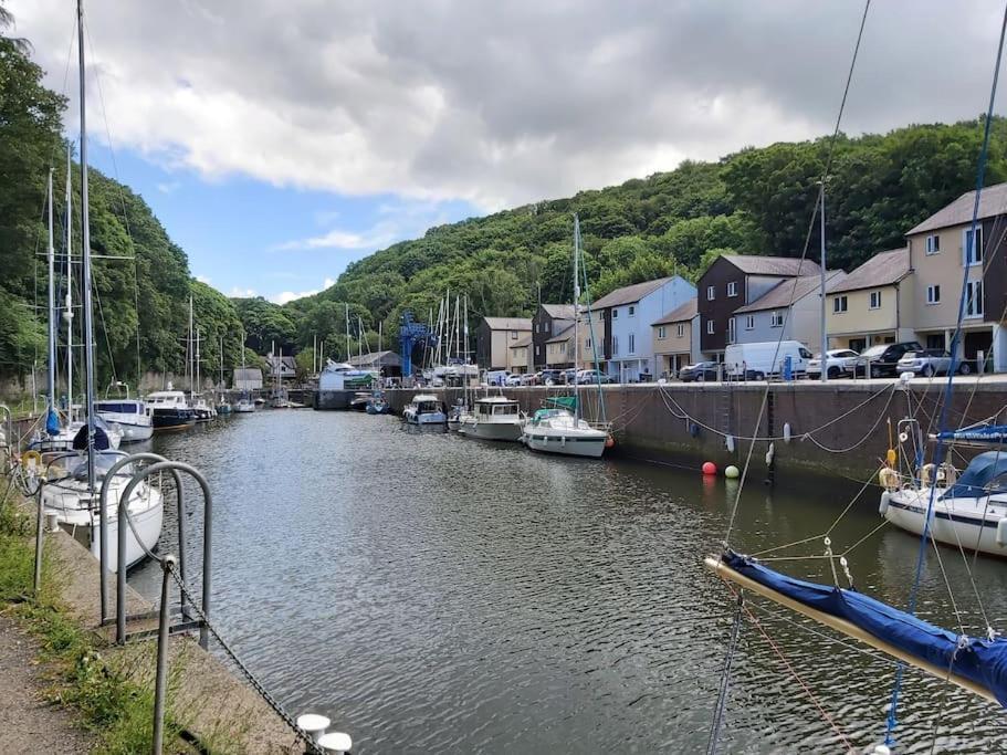 Holiday home Peaceful Marina-side House In North Wales *
